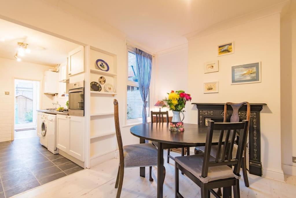Honeysuckle Cottage Whitstable Esterno foto